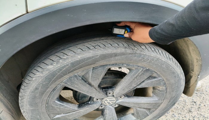 2024 Volkswagen TAIGUN GT Line 1.0L TSI AT, Petrol, Automatic, 56,619 km, tyre