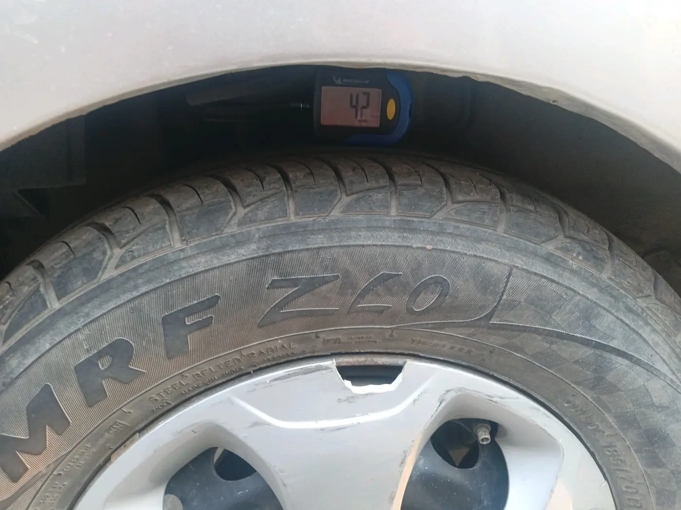2018 Tata Tiago XT PETROL, Petrol, Manual, 87,133 km, tyre