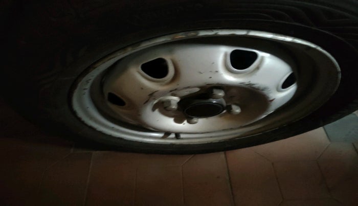 2007 Maruti Wagon R Duo DUO LX LPG, Petrol, Manual, 3,20,512 km, tyre