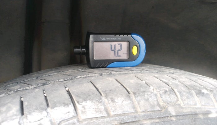 2016 Maruti Ciaz VDI+ SHVS, Diesel, Manual, 84,943 km, tyre