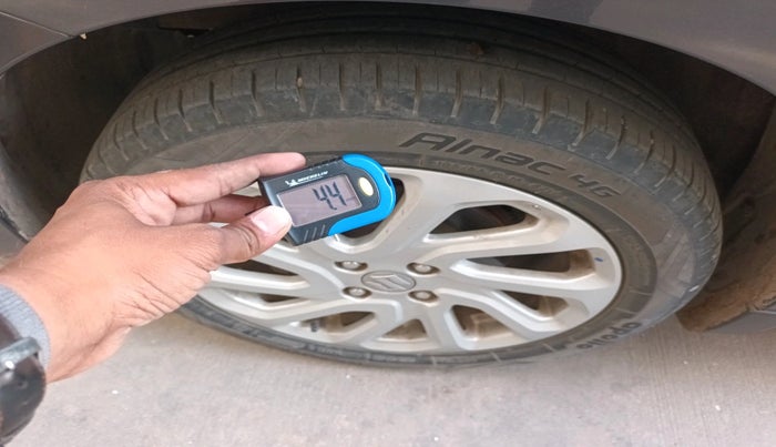 2022 Maruti Baleno ZETA PETROL 1.2, CNG, Manual, 77,066 km, tyre