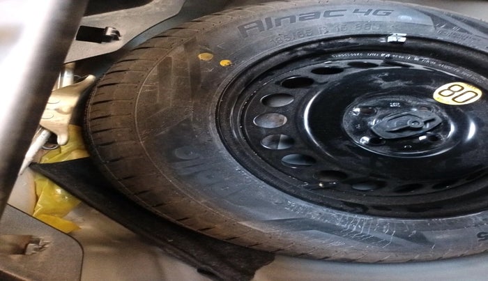 2022 Maruti Baleno ZETA PETROL 1.2, CNG, Manual, 77,066 km, tyre