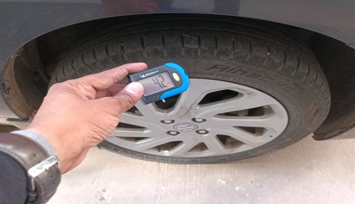 2022 Maruti Baleno ZETA PETROL 1.2, CNG, Manual, 77,066 km, tyre