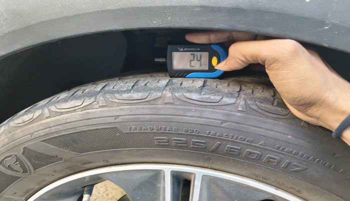 2017 Hyundai Creta SX PLUS AT 1.6 PETROL, Petrol, Automatic, 81,490 km, tyre