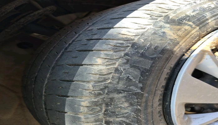 2023 Maruti Ertiga VXI SHVS, Petrol, Manual, 32,193 km, tyre