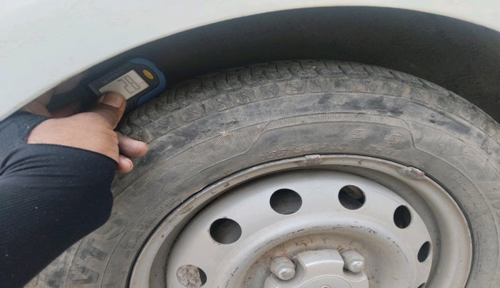 2013 Hyundai i10 ERA 1.1, CNG, Manual, 69,811 km, tyre