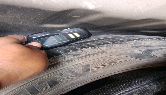 2017 Maruti Ciaz VDI+ SHVS, Diesel, Manual, 1,24,967 km, tyre