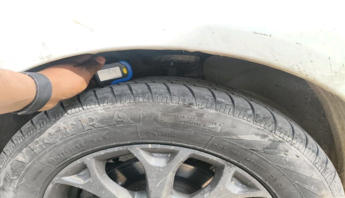 2014 Ford Figo ZXI 1.2 PETROL, Petrol, Manual, 92,226 km, tyre