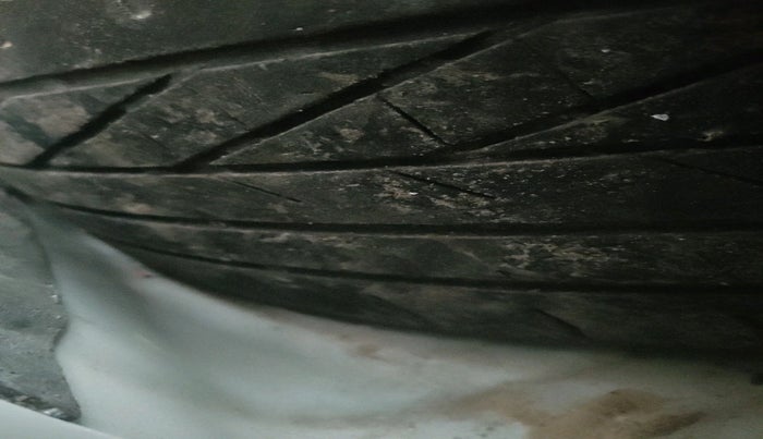 2017 Tata NEXON XZ PLUS PETROL, Petrol, Manual, 1,01,891 km, tyre