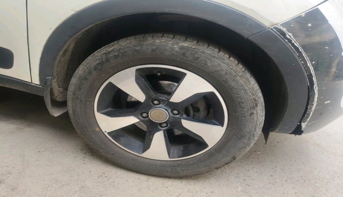 2017 Tata NEXON XZ PLUS PETROL, Petrol, Manual, 1,01,891 km, tyre