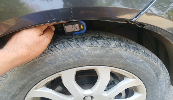 2016 Honda Amaze 1.2L I-VTEC VX, Petrol, Manual, 1,02,812 km, tyre