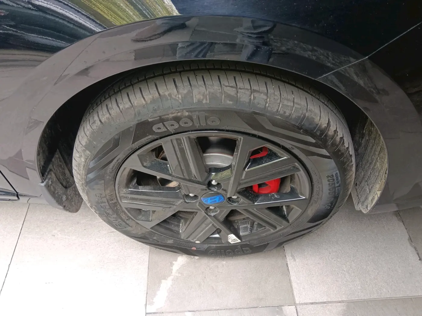 2025 Hyundai Verna S (O) Turbo DCT, Petrol, Automatic, 454 km, tyre