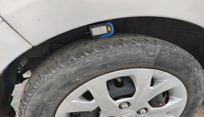 2014 Hyundai Grand i10 SPORTZ 1.1 CRDI, Diesel, Manual, 76,522 km, tyre