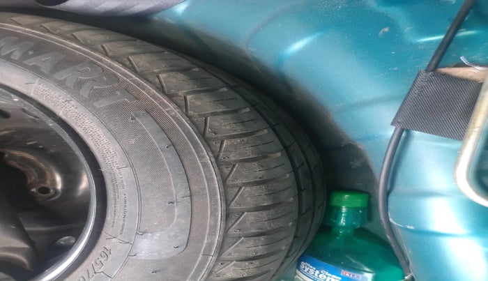 2020 Renault Kwid RXL 1.0, Petrol, Manual, 46,747 km, tyre