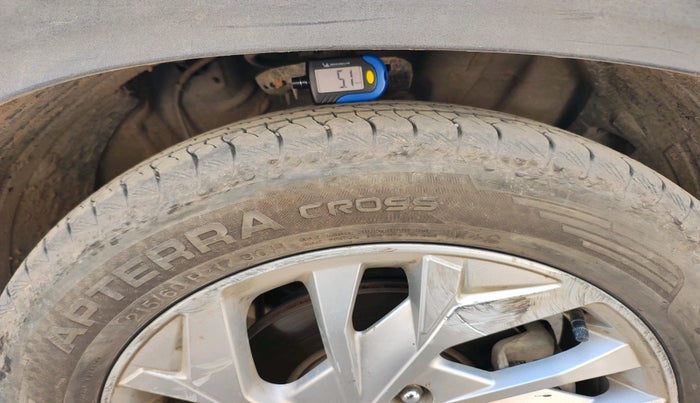 2020 Hyundai Creta SX 1.5 DIESEL, Diesel, Manual, 2,16,987 km, tyre