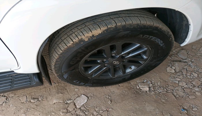 2016 Toyota Fortuner 3.0 4X2 AT, Diesel, Automatic, 1,73,464 km, tyre