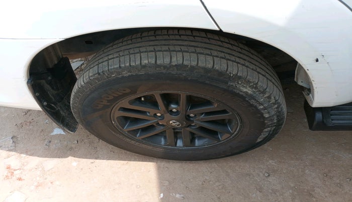 2016 Toyota Fortuner 3.0 4X2 AT, Diesel, Automatic, 1,73,464 km, tyre