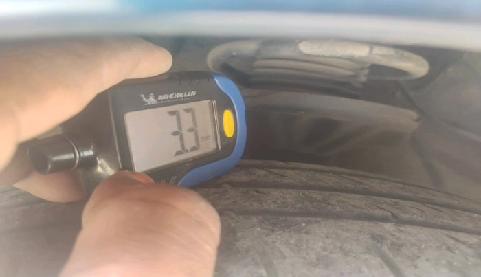 2008 Hyundai Santro Xing GLS, Petrol, Manual, 8,64,243 km, tyre