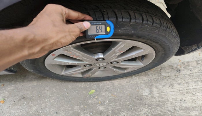 2014 Maruti Wagon R Stingray VXI, Petrol, Manual, 93,512 km, tyre