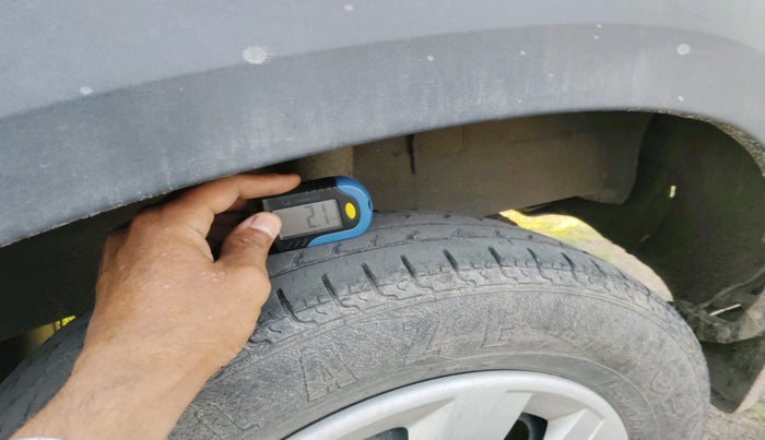 2018 Renault Kwid RXL, Petrol, Manual, 66,302 km, tyre