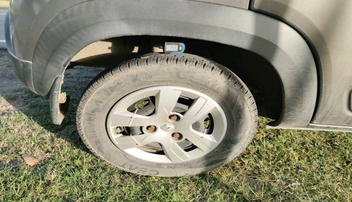 2018 Renault Kwid RXL, Petrol, Manual, 66,302 km, tyre