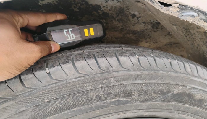 2011 Maruti Swift Dzire VXI, CNG, Manual, 1,11,625 km, tyre