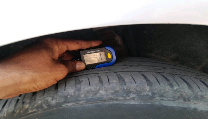 2016 Audi A6 35TDI MATRIX, Diesel, Automatic, 1,17,276 km, tyre