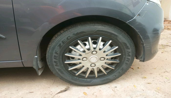 2014 Hyundai i10 MAGNA 1.1, Petrol, Manual, 43,564 km, tyre