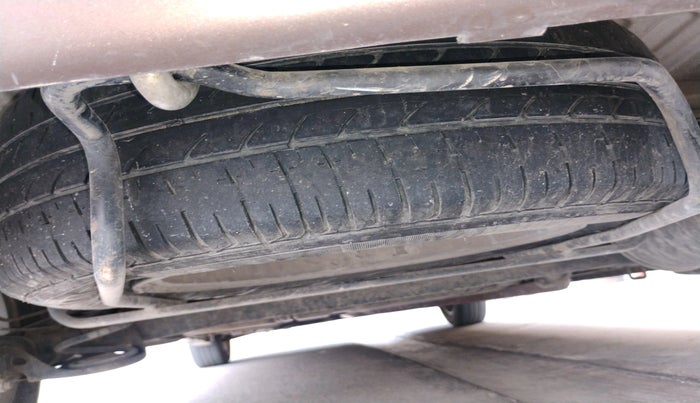 2015 Maruti Ertiga ZXI, Petrol, Manual, 86,316 km, tyre