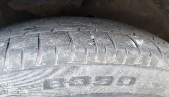 2007 Skoda Octavia 1.9 TDI, Diesel, Manual, 2,97,234 km, tyre