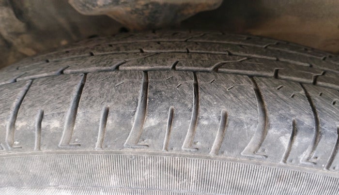 2007 Skoda Octavia 1.9 TDI, Diesel, Manual, 2,97,234 km, tyre