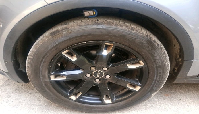 2012 Landrover Range Rover Evoque DYNAMIC SD4, Diesel, Automatic, 1,25,639 km, tyre