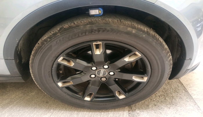 2012 Landrover Range Rover Evoque DYNAMIC SD4, Diesel, Automatic, 1,25,639 km, tyre