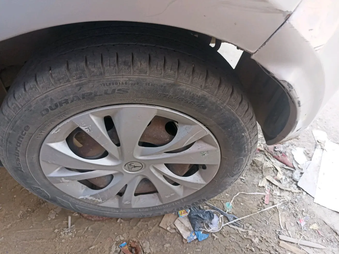 2018 Tata Tiago XT DIESEL, Diesel, Manual, 1,08,900 km, tyre