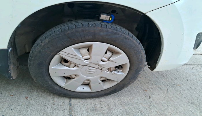 2016 Maruti Wagon R 1.0 LXI CNG, CNG, Manual, 1,01,220 km, tyre