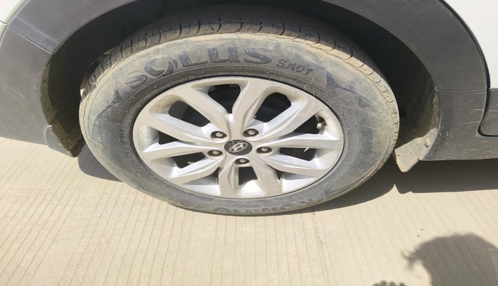 2018 Hyundai Creta SX 1.6 PETROL, CNG, Manual, 1,15,929 km, tyre