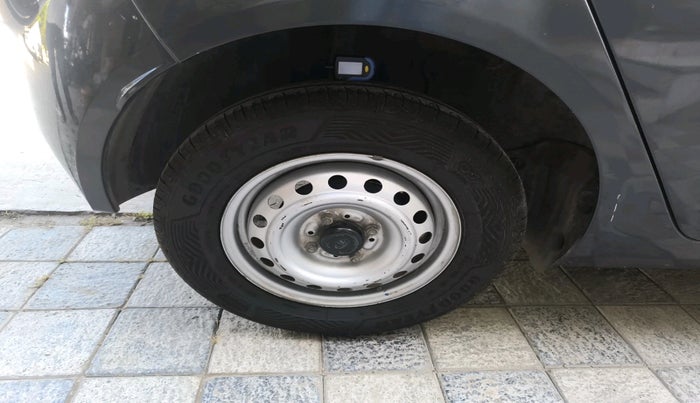 2021 Tata ALTROZ XE PETROL, Petrol, Manual, 78,788 km, tyre