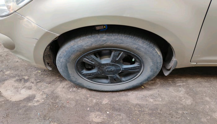 2010 Hyundai i20 ASTA 1.2, Petrol, Manual, 1,11,981 km, tyre