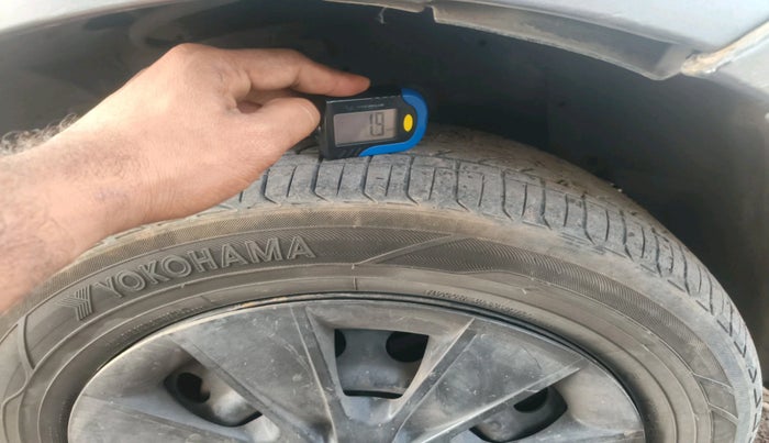 2012 Maruti SX4 VXI CNG, CNG, Manual, 84,463 km, tyre