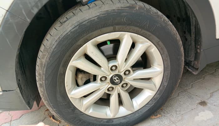 2016 Hyundai Creta SX PLUS AT 1.6 DIESEL, Diesel, Automatic, 1,52,725 km, tyre