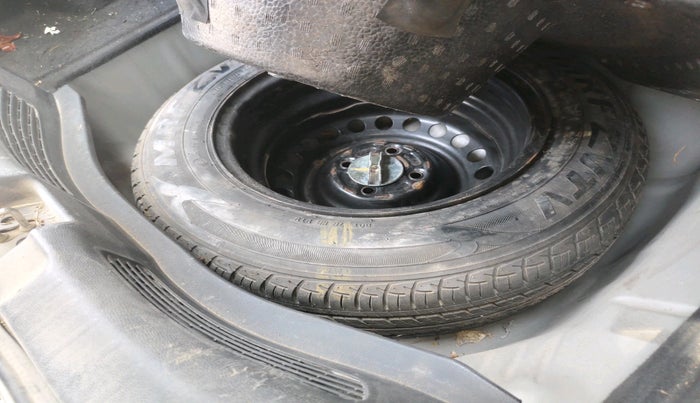 2015 Honda Jazz 1.2L I-VTEC S, Petrol, Manual, 96,173 km, tyre