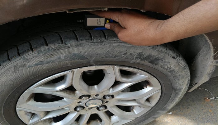 2016 Ford Ecosport TITANIUM 1.5L DIESEL, Diesel, Manual, 1,50,801 km, tyre