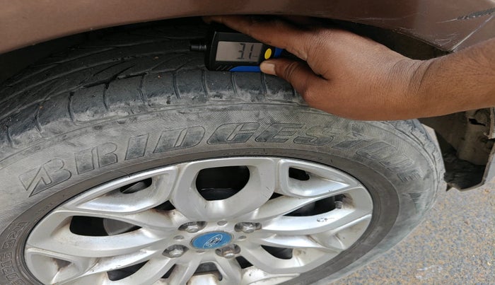 2016 Ford Ecosport TITANIUM 1.5L DIESEL, Diesel, Manual, 1,50,801 km, tyre