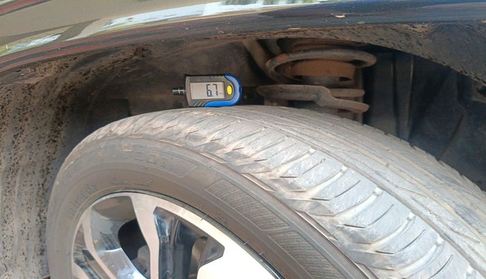 2022 Jeep Compass MODEL S (O) 1.4 PETROL DCT, Petrol, Automatic, 47,607 km, tyre