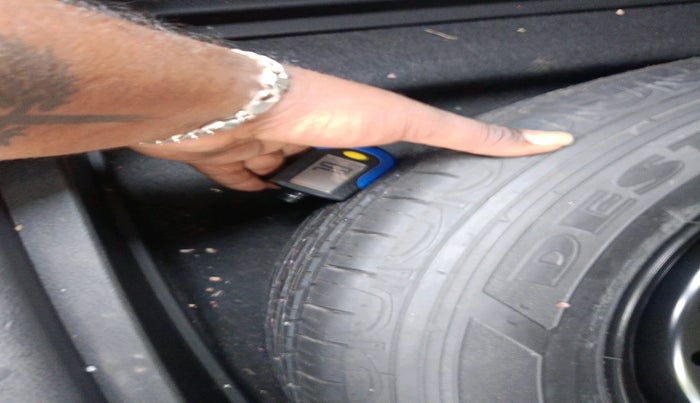 2022 Jeep Compass MODEL S (O) 1.4 PETROL DCT, Petrol, Automatic, 47,607 km, tyre