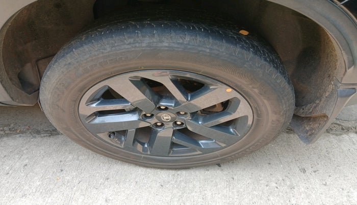 2022 Tata Safari XZA PLUS, Diesel, Automatic, 78,718 km, tyre