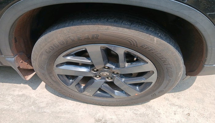 2022 Tata Safari XZA PLUS, Diesel, Automatic, 78,718 km, tyre