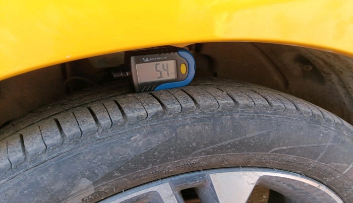 2020 Tata Tiago XZ PLUS PETROL, CNG, Manual, 51,922 km, tyre