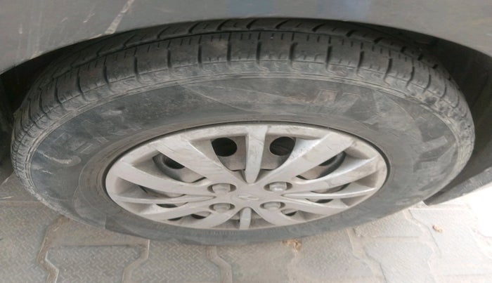 2013 Hyundai i10 MAGNA 1.2, Petrol, Manual, 58,042 km, tyre