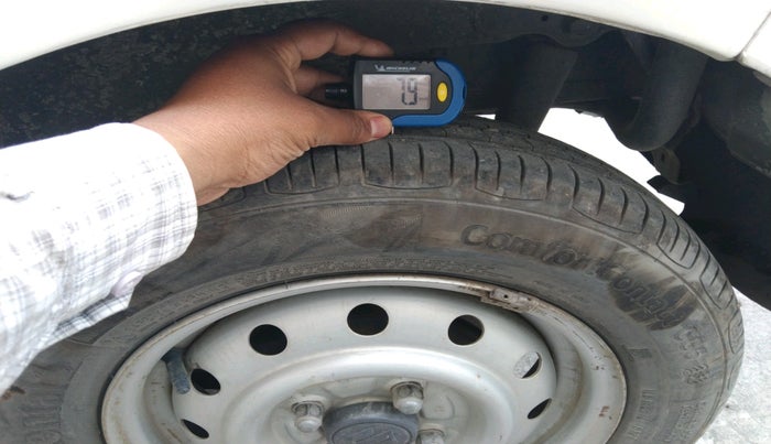 2011 Maruti Wagon R 1.0 LXI, Petrol, Manual, 56,081 km, tyre